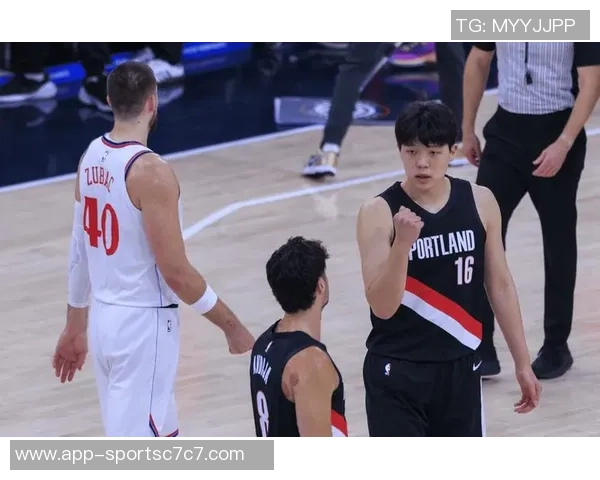 比卢普斯谈季前赛首发轮换希望球迷理性解读球队策略